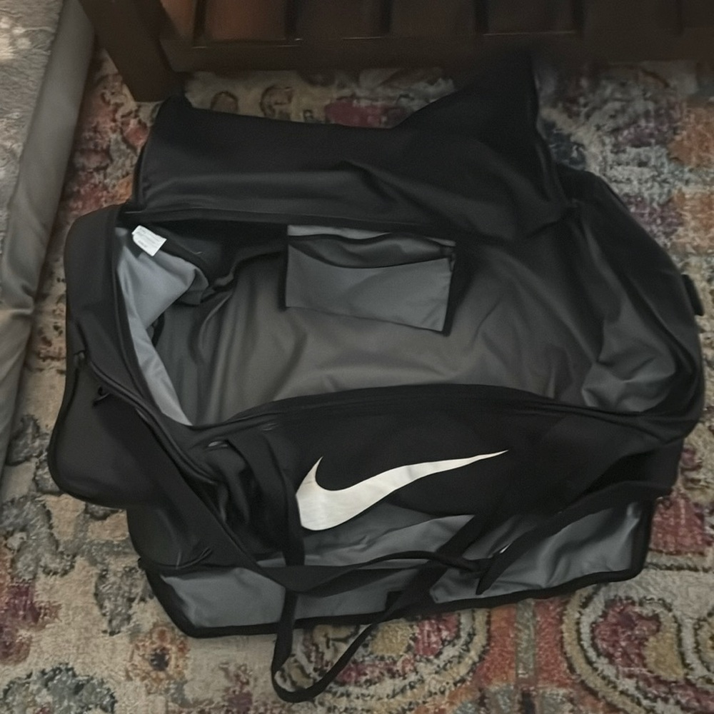 Big Nike Duffel Bag Multi-pocket